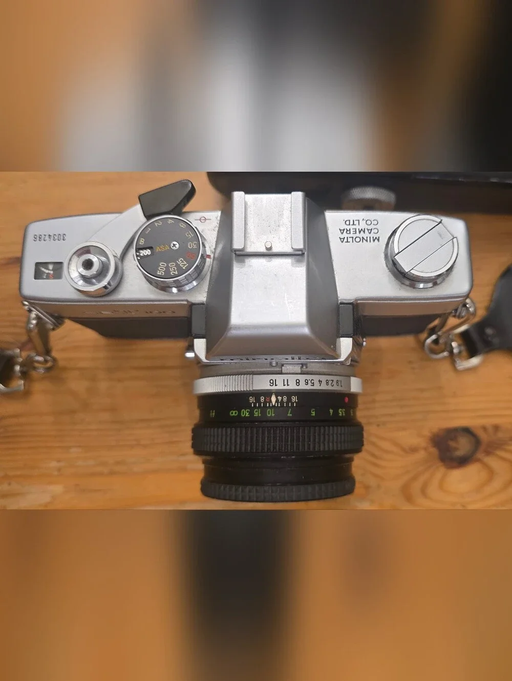 Vintage Minolta SR-T 100 Classic Manual 35mm Film Camera Black Silver With Lens